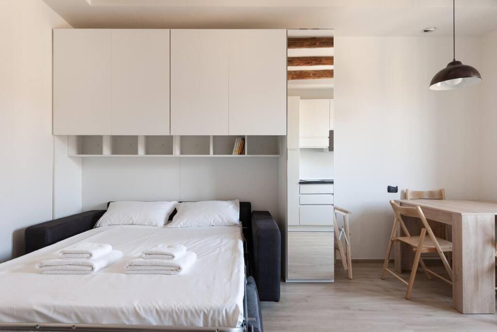 Youhosty - Imbonati 15 Apartment *
