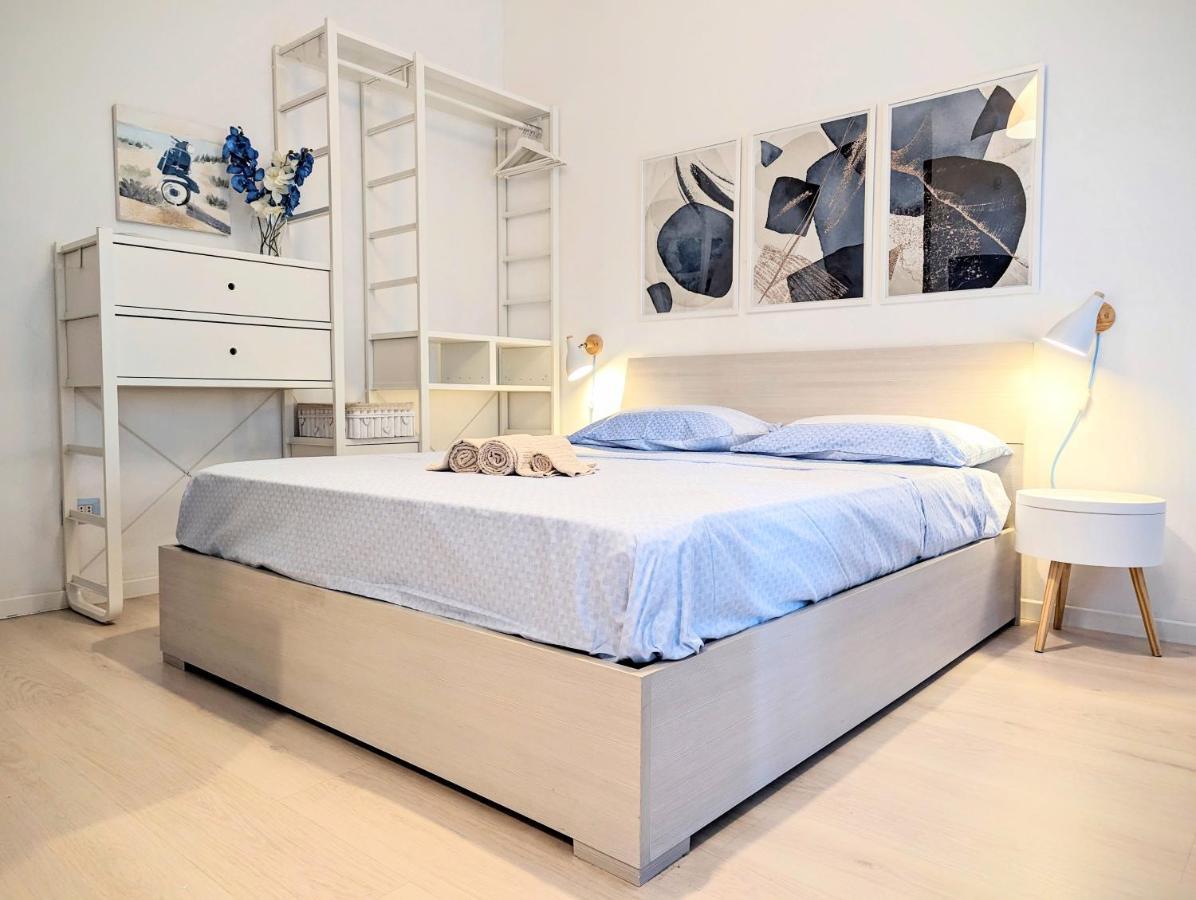 Large New Stylish Studio Apt - Metro Fast Wifi A/c * Milano