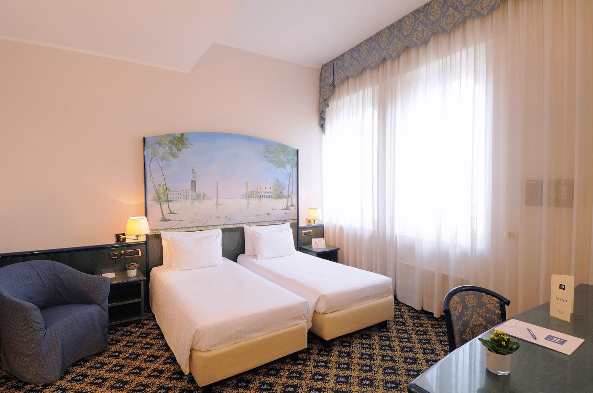 Ih Ambasciatori Hotel 4*