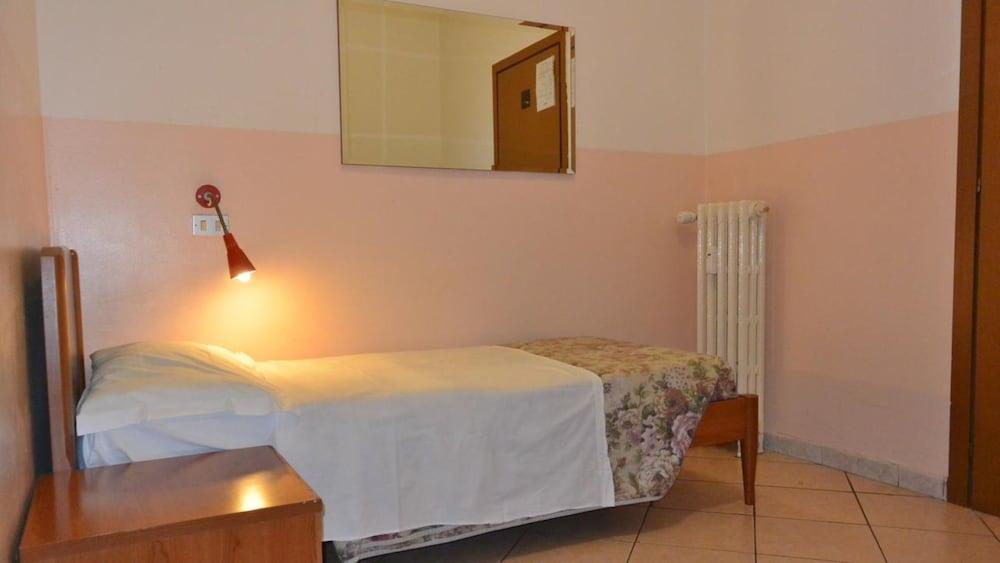 Hotel Station