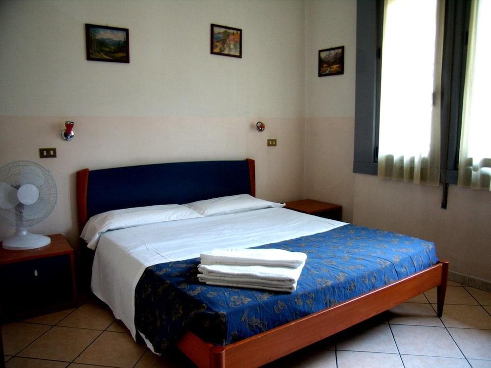 Hotel Station 3*