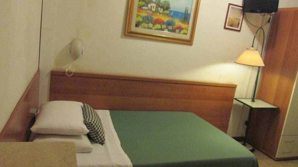 Ca' Grande Hotel *