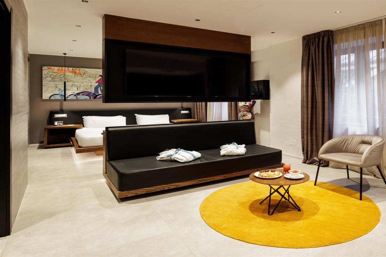 The Corner Duomo Hotel 4*