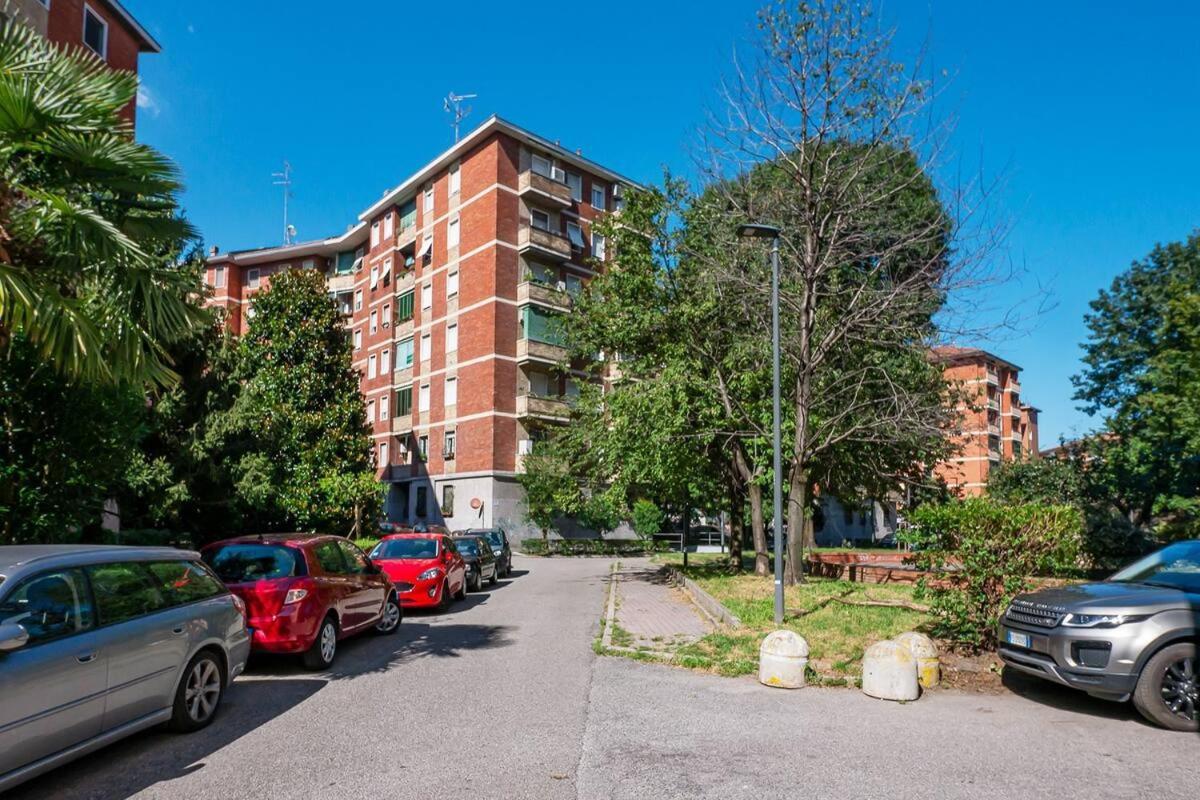 Ihost - Veneziano 8 Milano