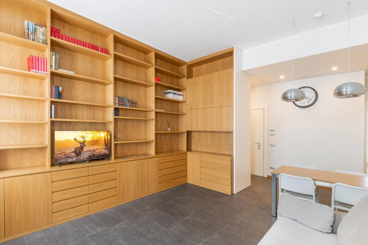 Easylife - Elegante Dimora Due Passi Dal Duomo * Milan