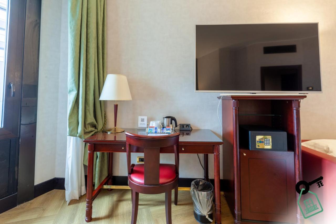 Hotel Rooms Milano Apartment Milan