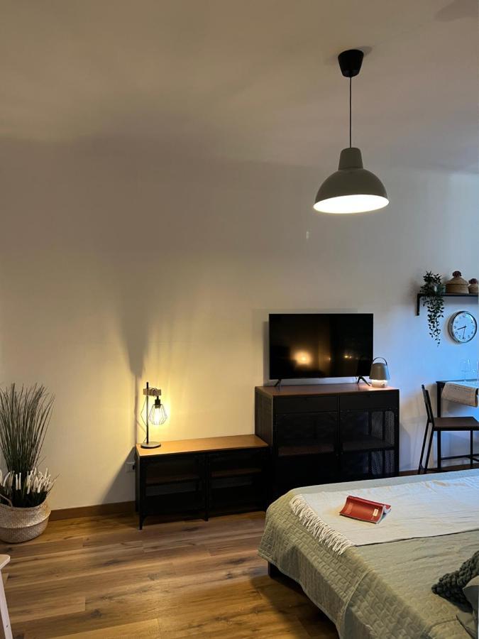 Stylish 3 Km Away From Duomo - Netflix, Wi-fi, All Comforts Included Leilighet Milano