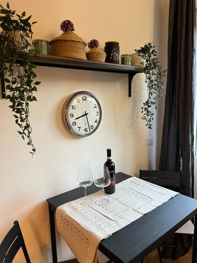 Stylish 3 Km Away From Duomo - Netflix, Wi-fi, All Comforts Included Leilighet *