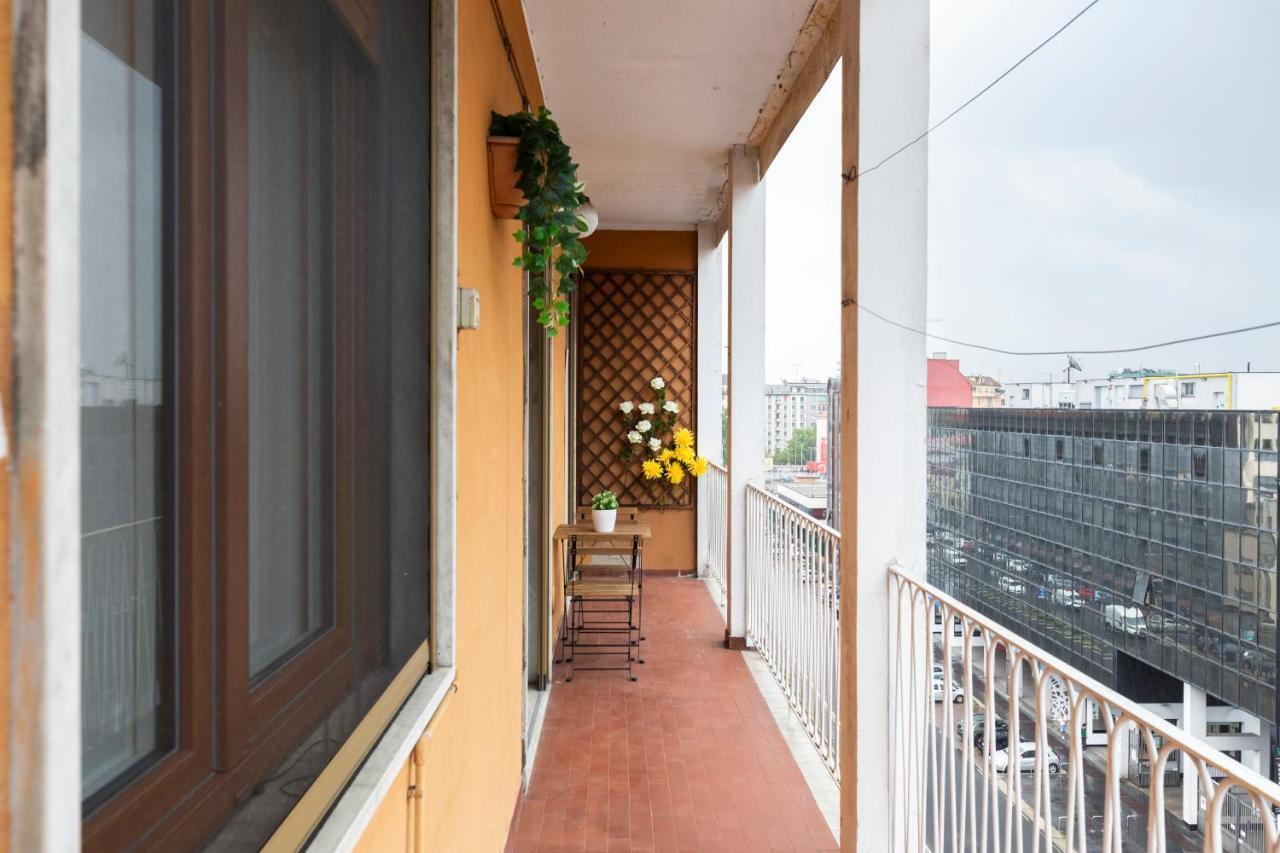 Apartment Brenta Floor - Mm3 Yellow Line *