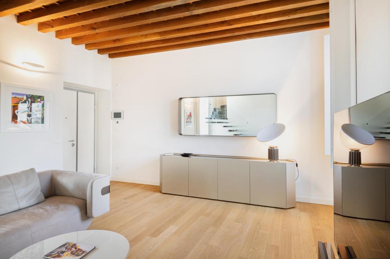 Easylife - Prestigiosa Dimora Due Passi Dal Duomo Appartamento Milano