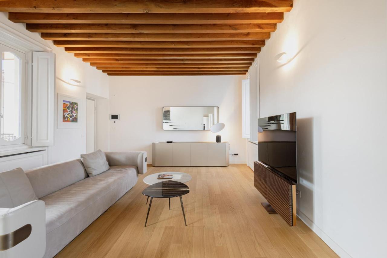 Apartment Easylife - Prestigiosa Dimora Due Passi Dal Duomo Mailand