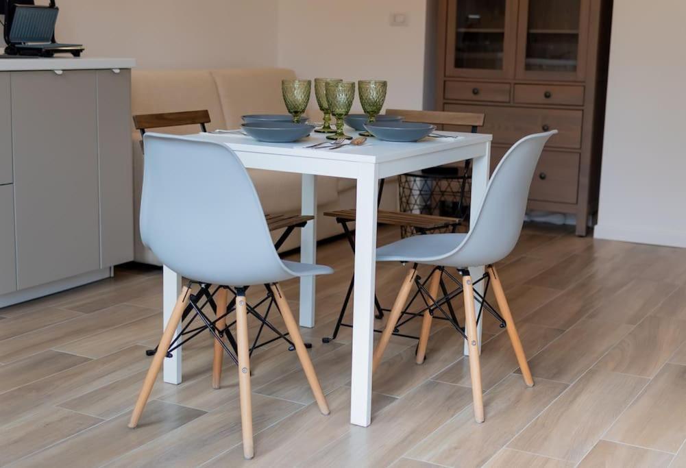 10 Min To Luxury Loft With