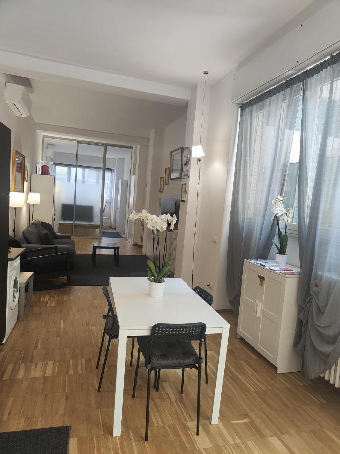 Short Rent Porta Romana Milan