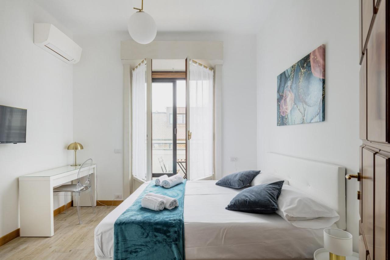 Apartment Easylife - Attico Di Lusso A Pochi Passi Dal Duomo Milan
