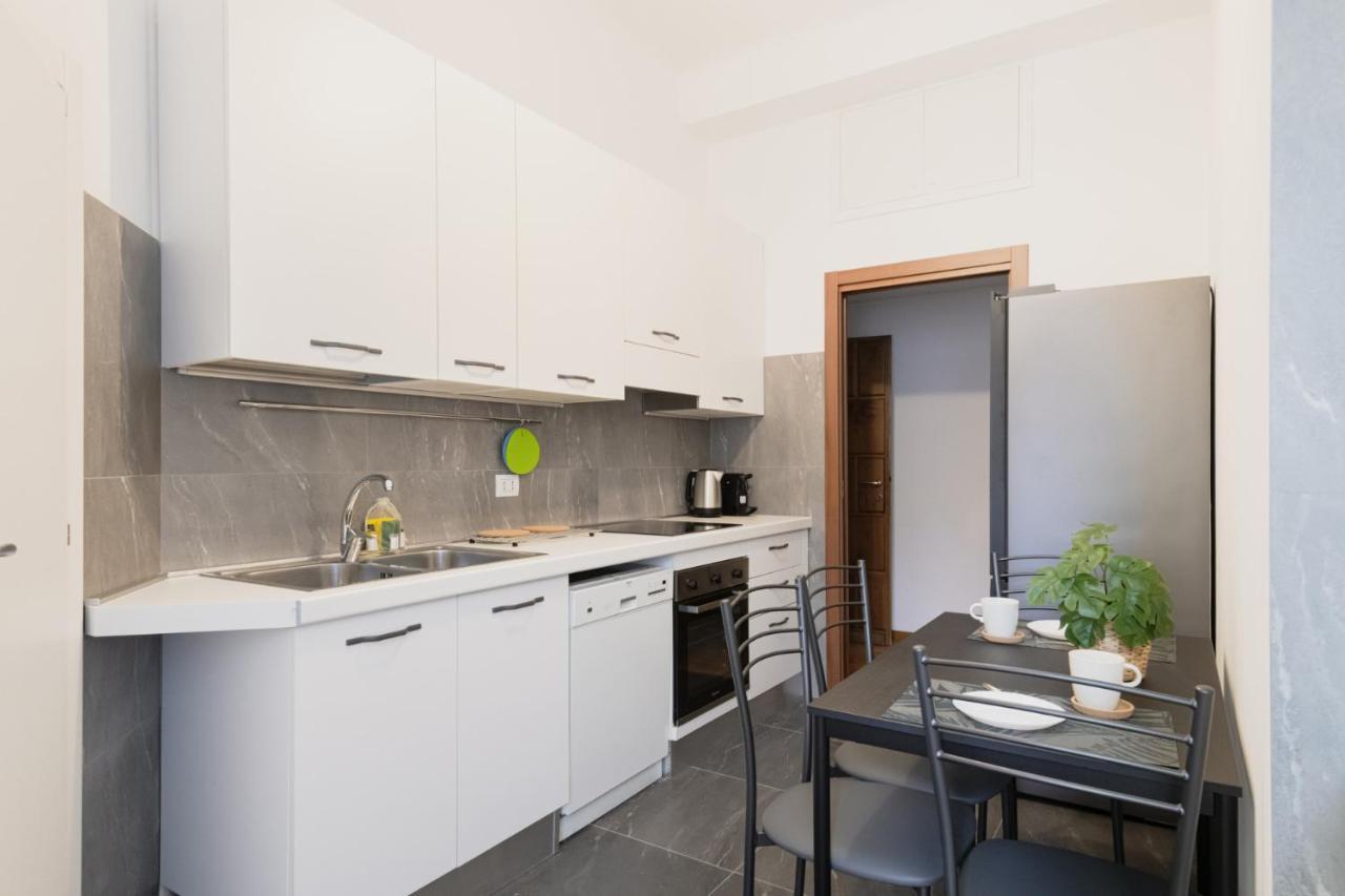Apartment Easylife - Attico Di Lusso A Pochi Passi Dal Duomo Milan