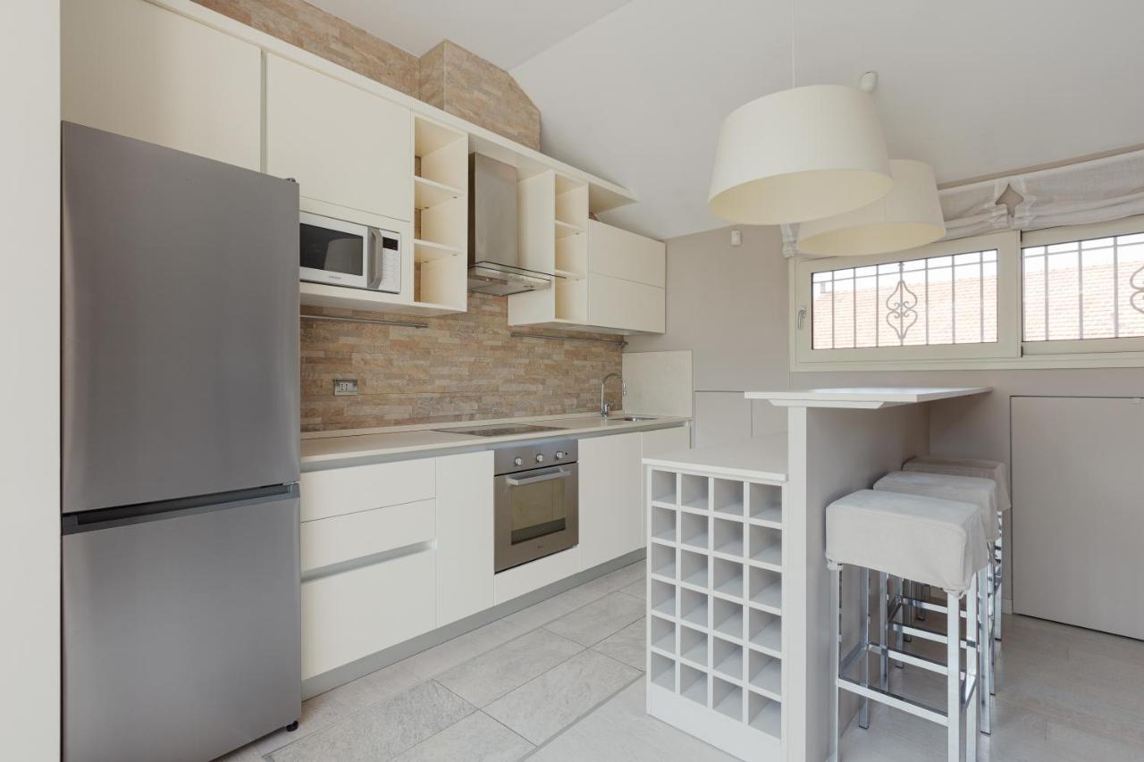 Appartement Lovely - W/ Terrace