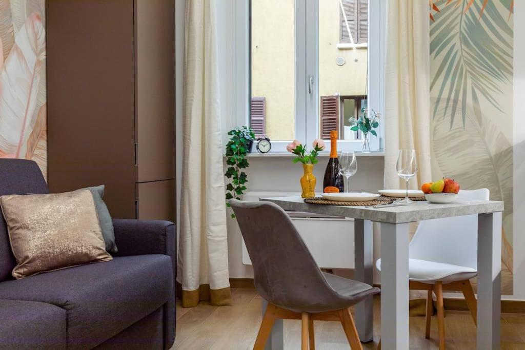 Exotic House In Of Milano