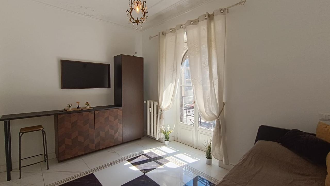 Apartment Elegante Monolocale - Macchi 1920