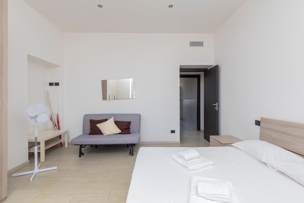 I Host - Asiago 4 * Milan