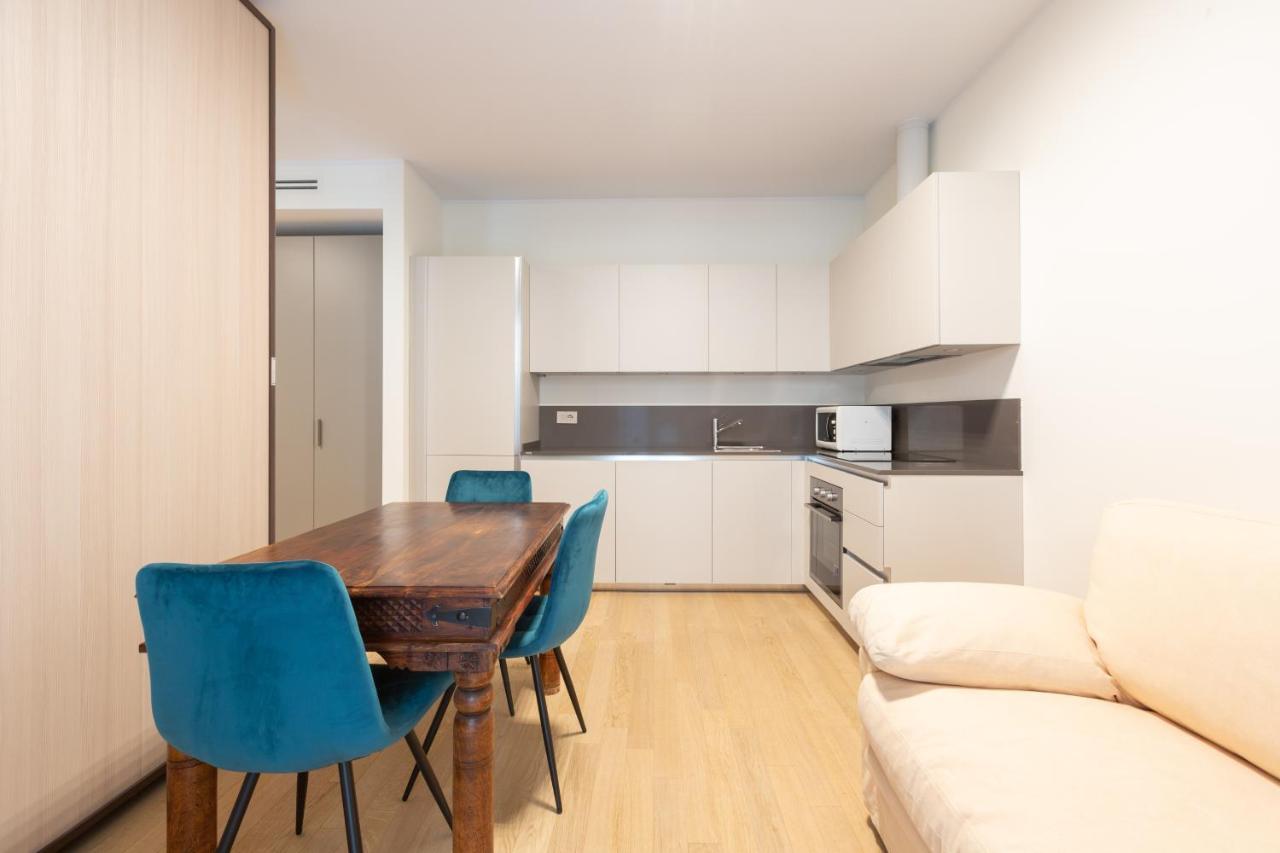 Cozy Flat With Parking
