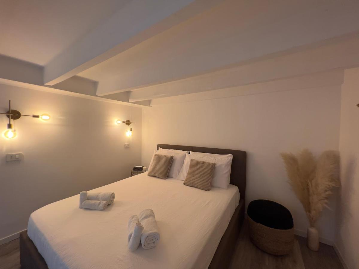 Appartamento Regina In Porta Romana 3 - Sky Tv, Wifi & Breakfast Box