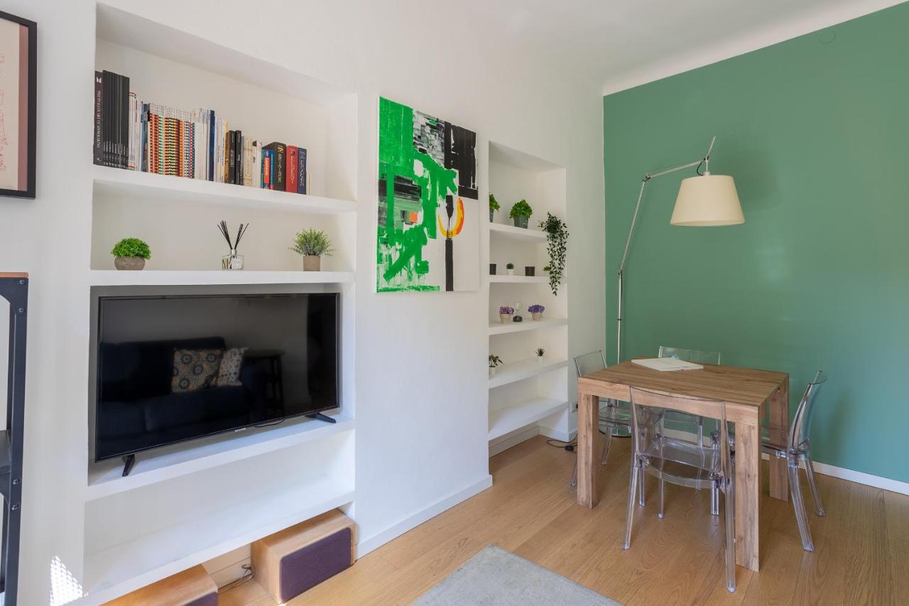 Centrale-loreto Con Terrazzo *