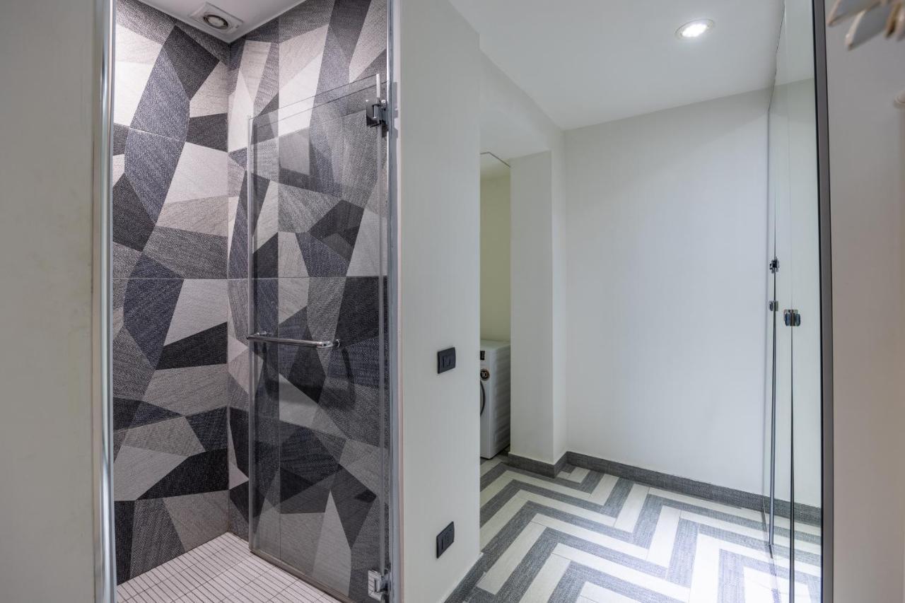 Armani House - Center Apartment