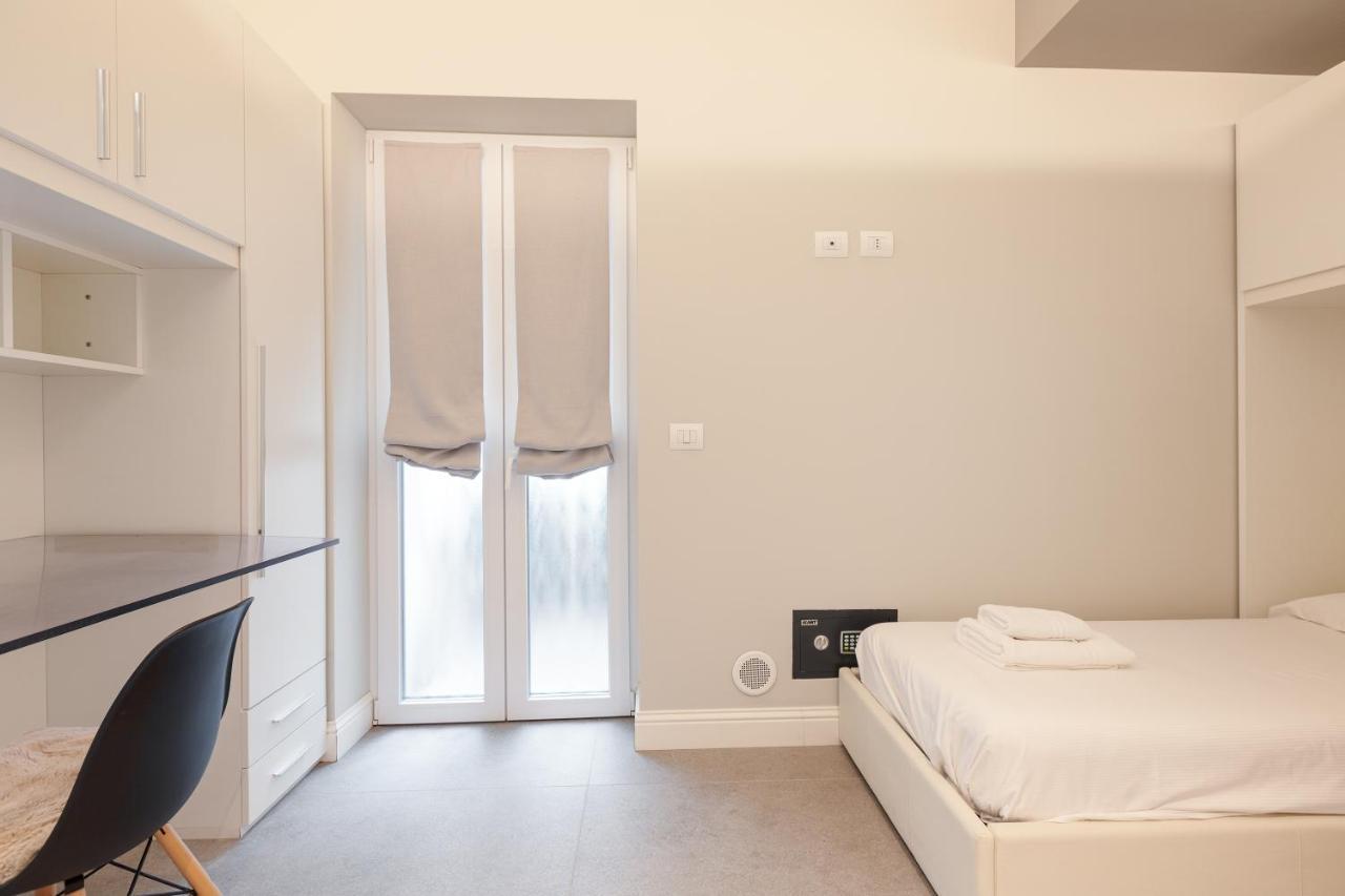 Apartment Design Milano-moscova With Shared Terrace Mailand