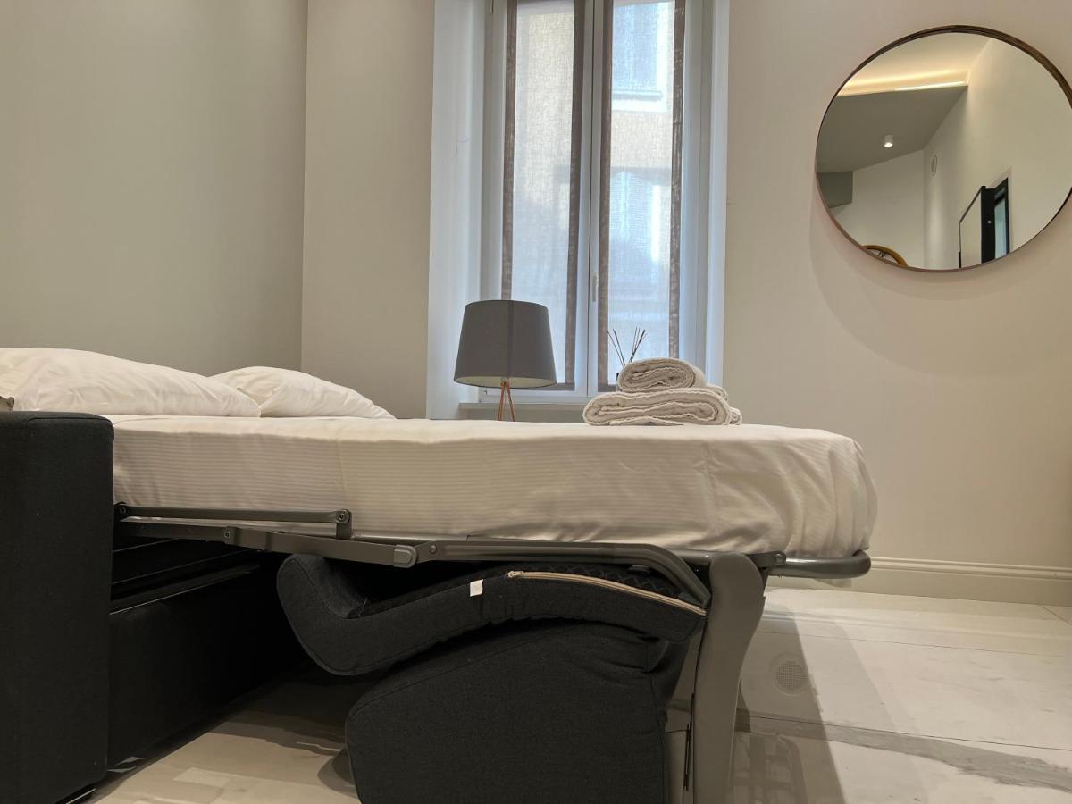 Apartment Design Milano-moscova With Shared Terrace