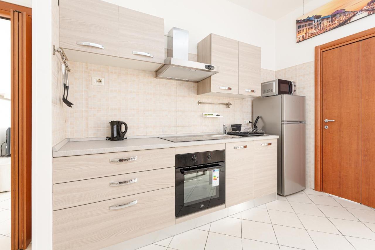Ripamonti Budget With Small Balcony Apartment Milan