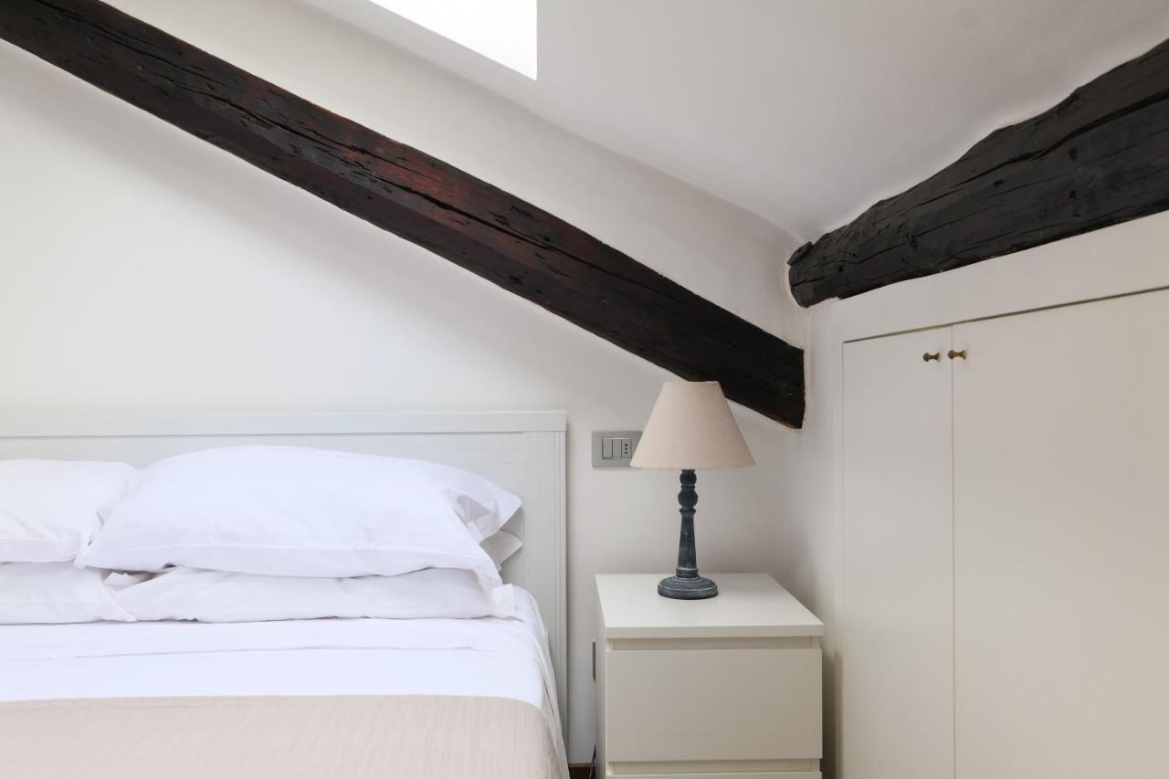 Appartement Elegant P.venezia Attic