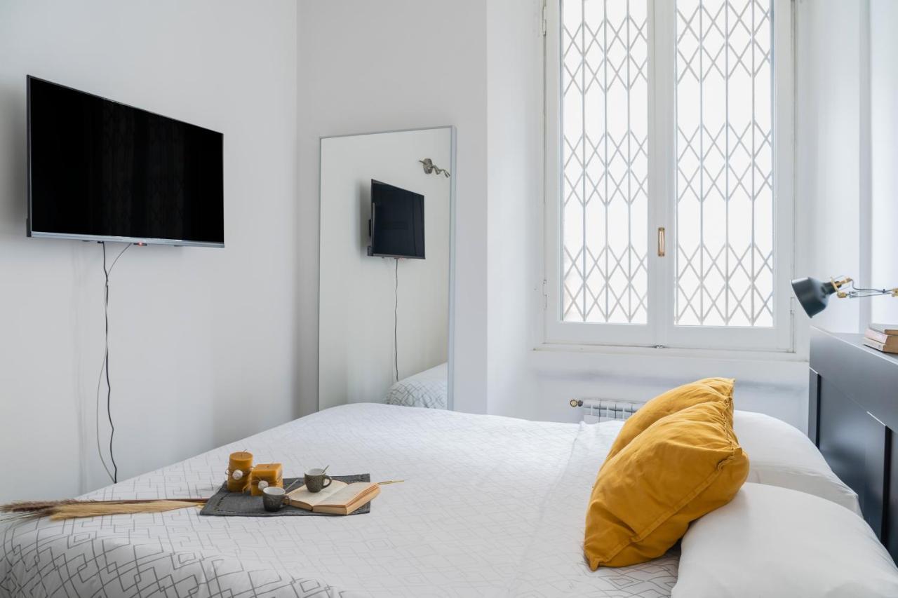 Casa Julia - Milano, Via P. Nuvolone - By Host4u Apartment Mailand