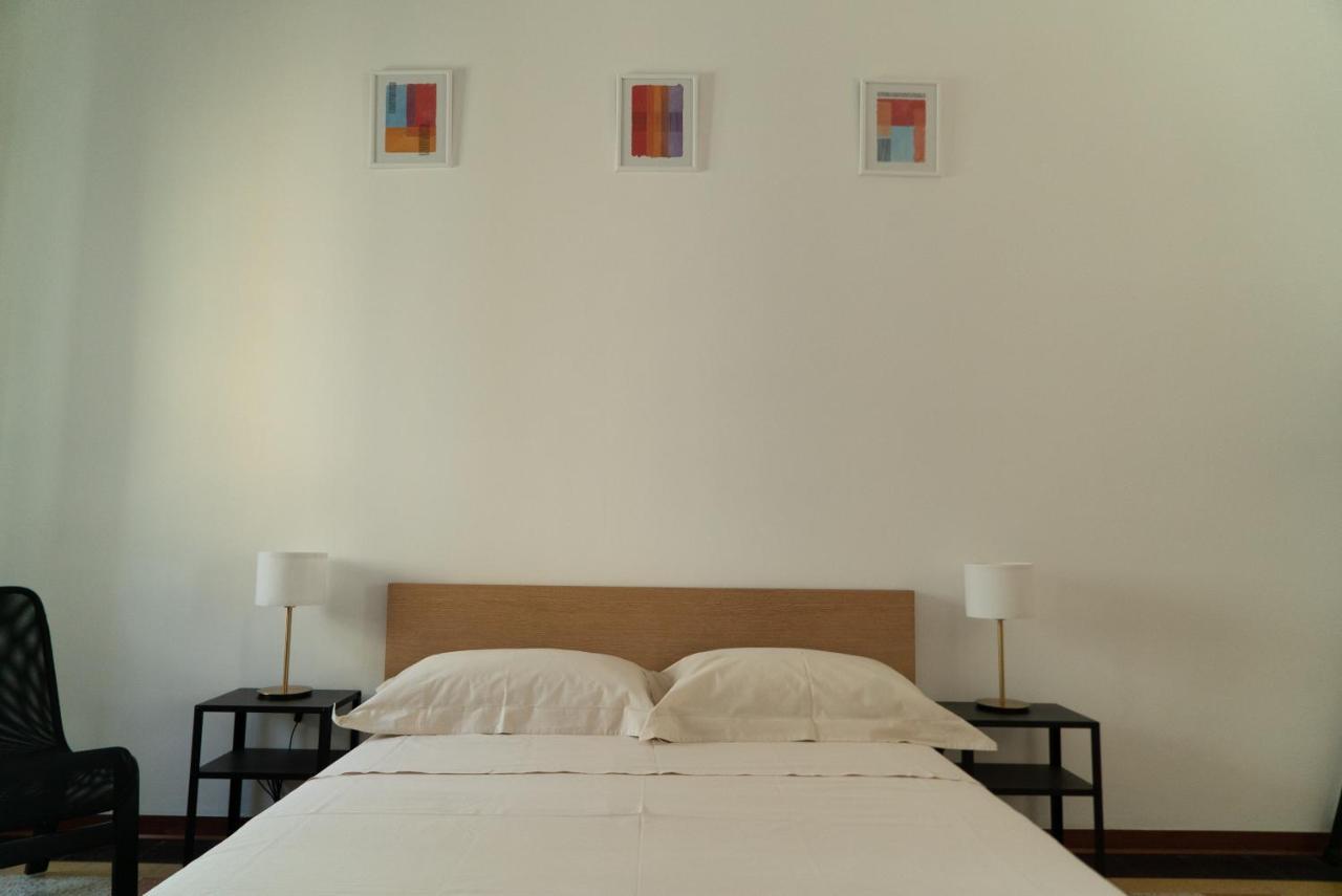 Three Bedroom In The Centre Of The Apartment *