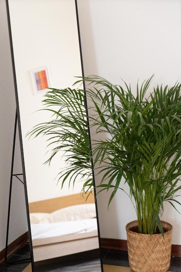 Three Bedroom In The Centre Of The Apartment *