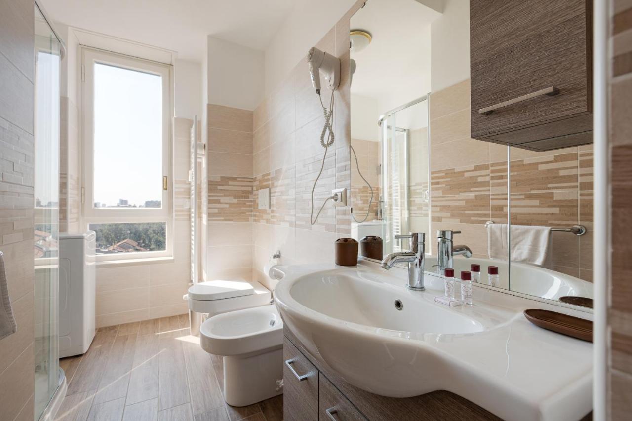 - Roomy 300 M From M3 Affori Fn! *