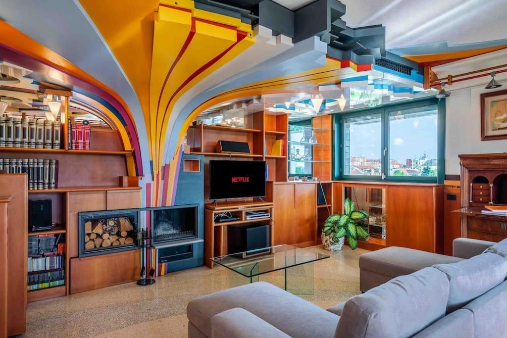 Luxury Penthouse - Sauna, Garage, Office, Terrace Leilighet Milano