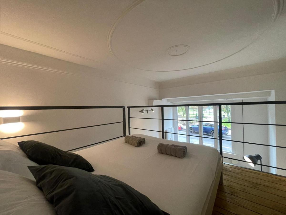 Navigli Design Loft - 7 Stops From Duomo, Ac, Netflix Apartment Milan