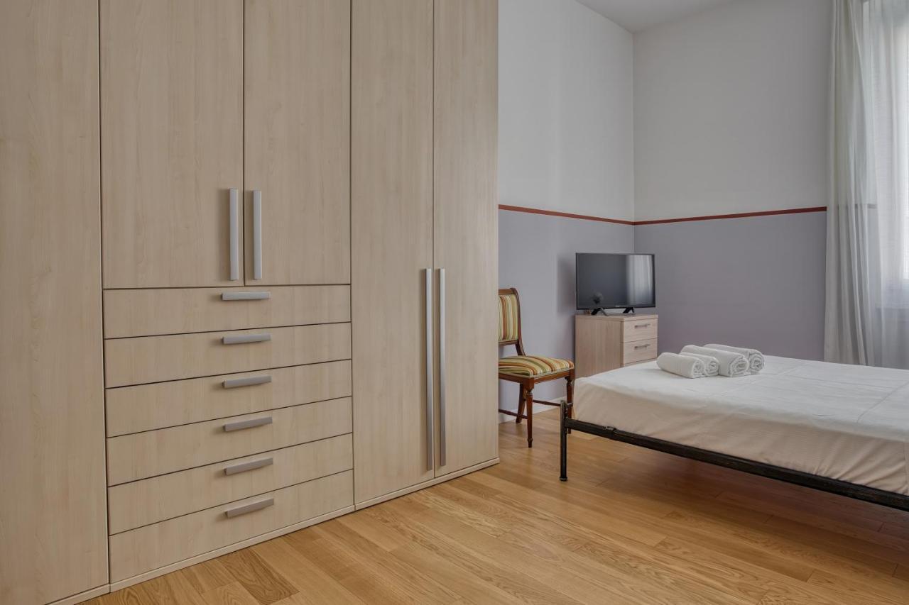 Joivy Lovely Apt, Easy Access To Centre Milaan