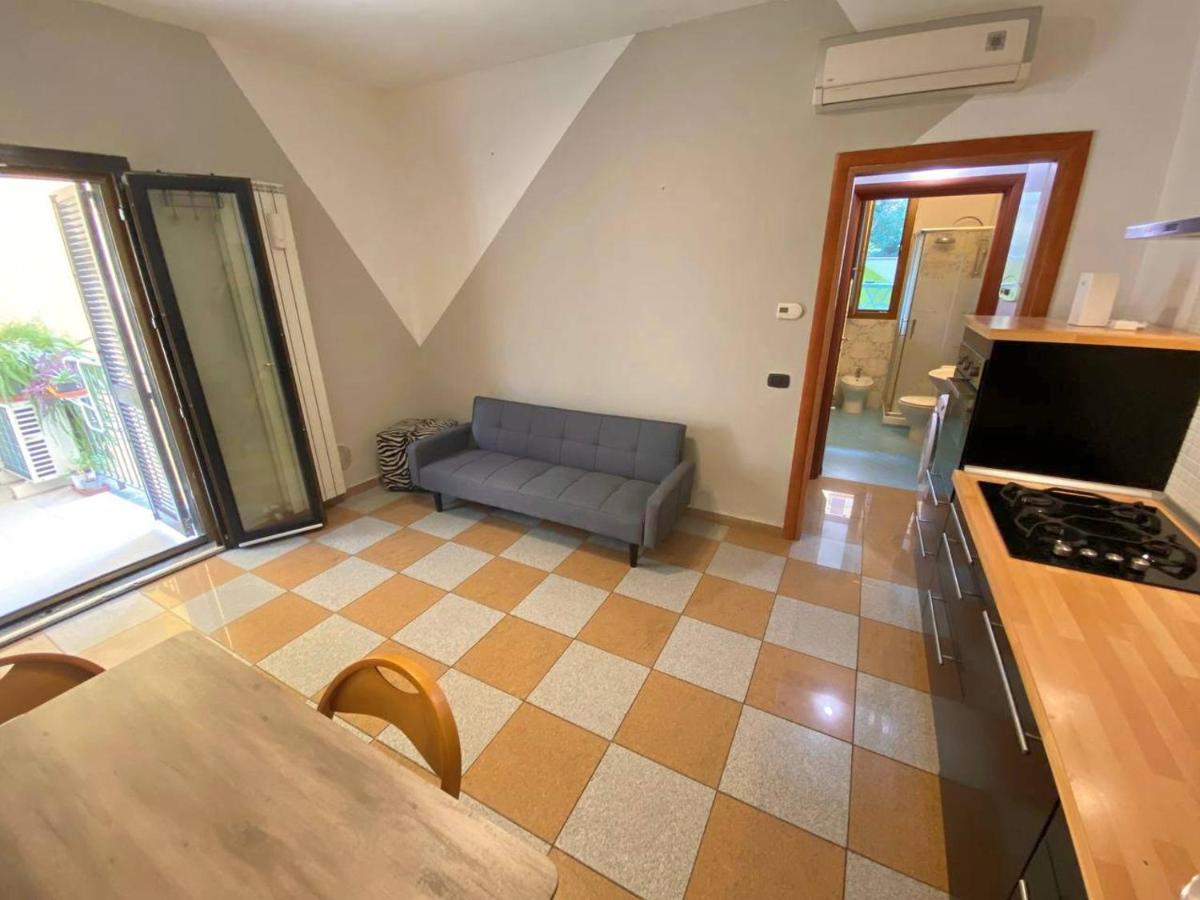 Conte Rosso House Milaan