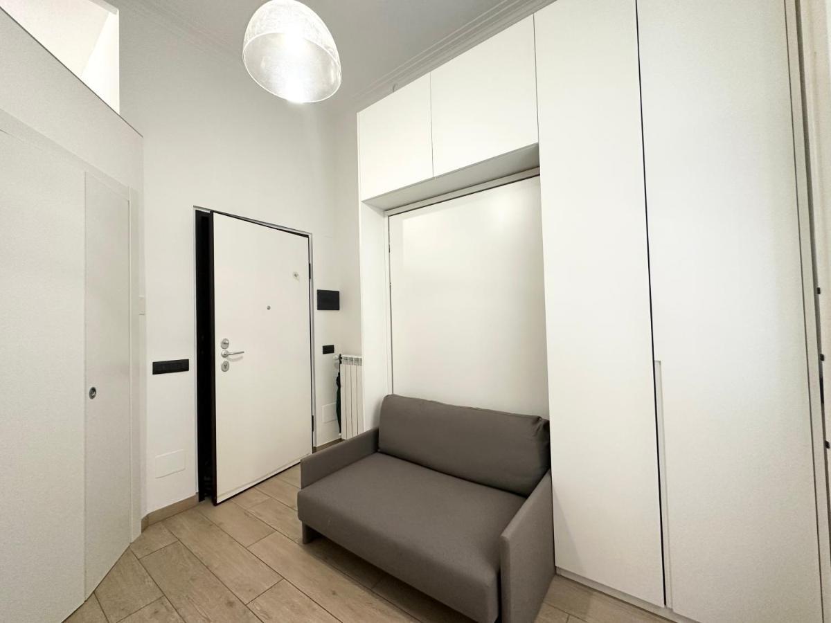Apartment Small House Near The Station Milan