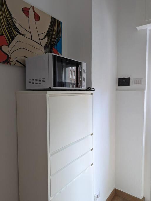 Modern And Comfortable Near The Subway Milano
