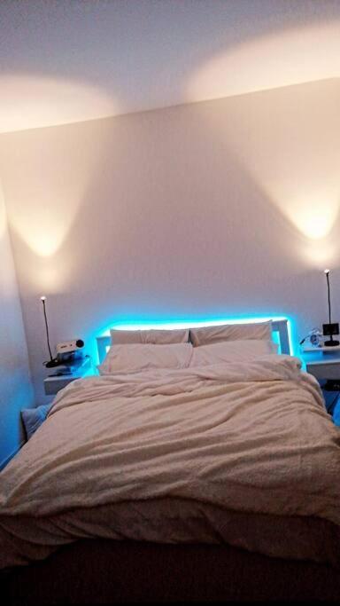 Two-room - 10 Min Walk From Isola *