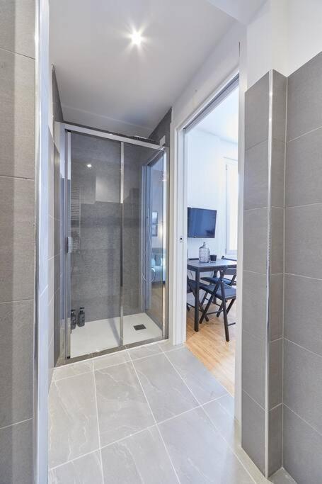 Bright Two-room *