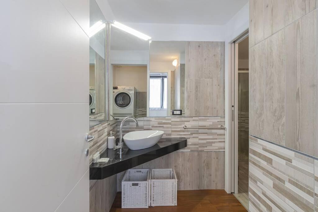 Apartment Youhosty - Desenzano 7 Milan