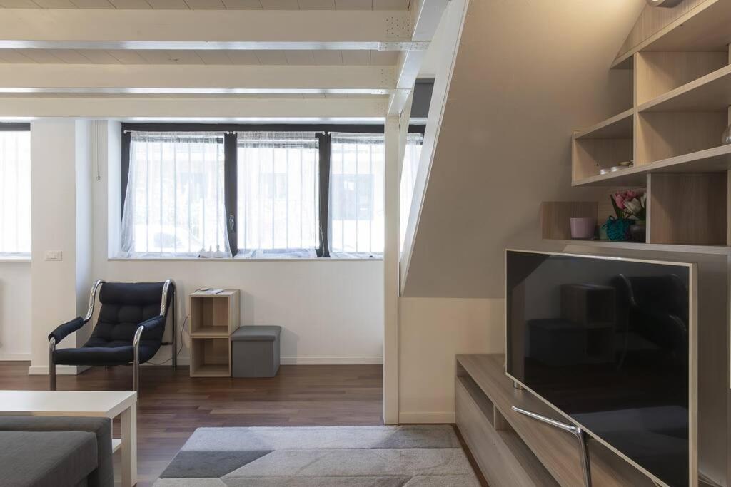 Apartment Youhosty - Desenzano 7 Milan