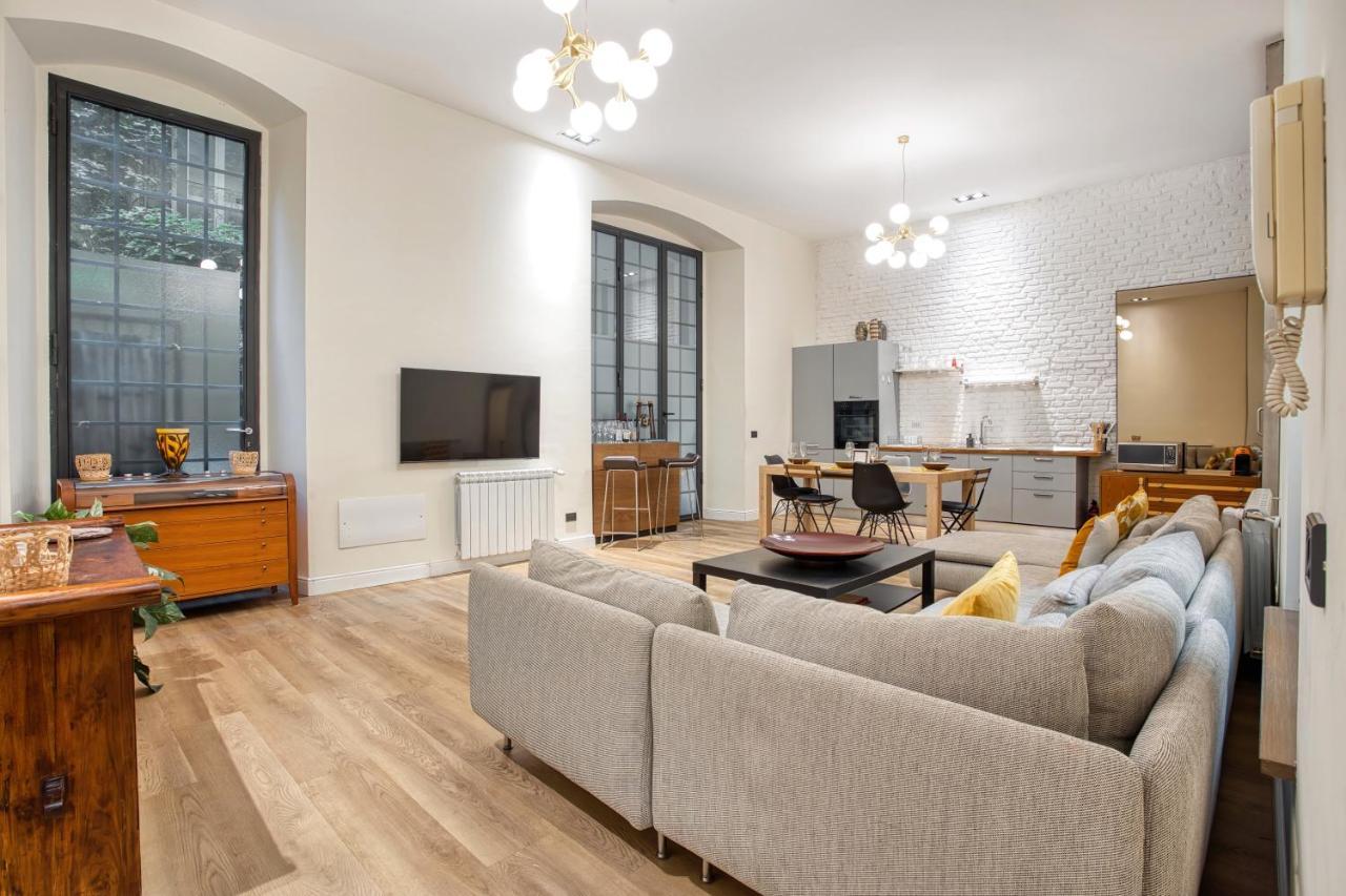 Joivy Modern And Spacious Family Flat Leilighet Milano