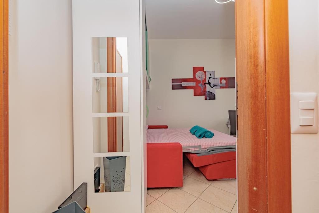 Lovely - 15 Minutes To Duomo Apartment Mailand