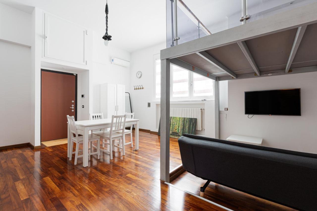 Cosy Nearby Piazza Insubria! Book Now!