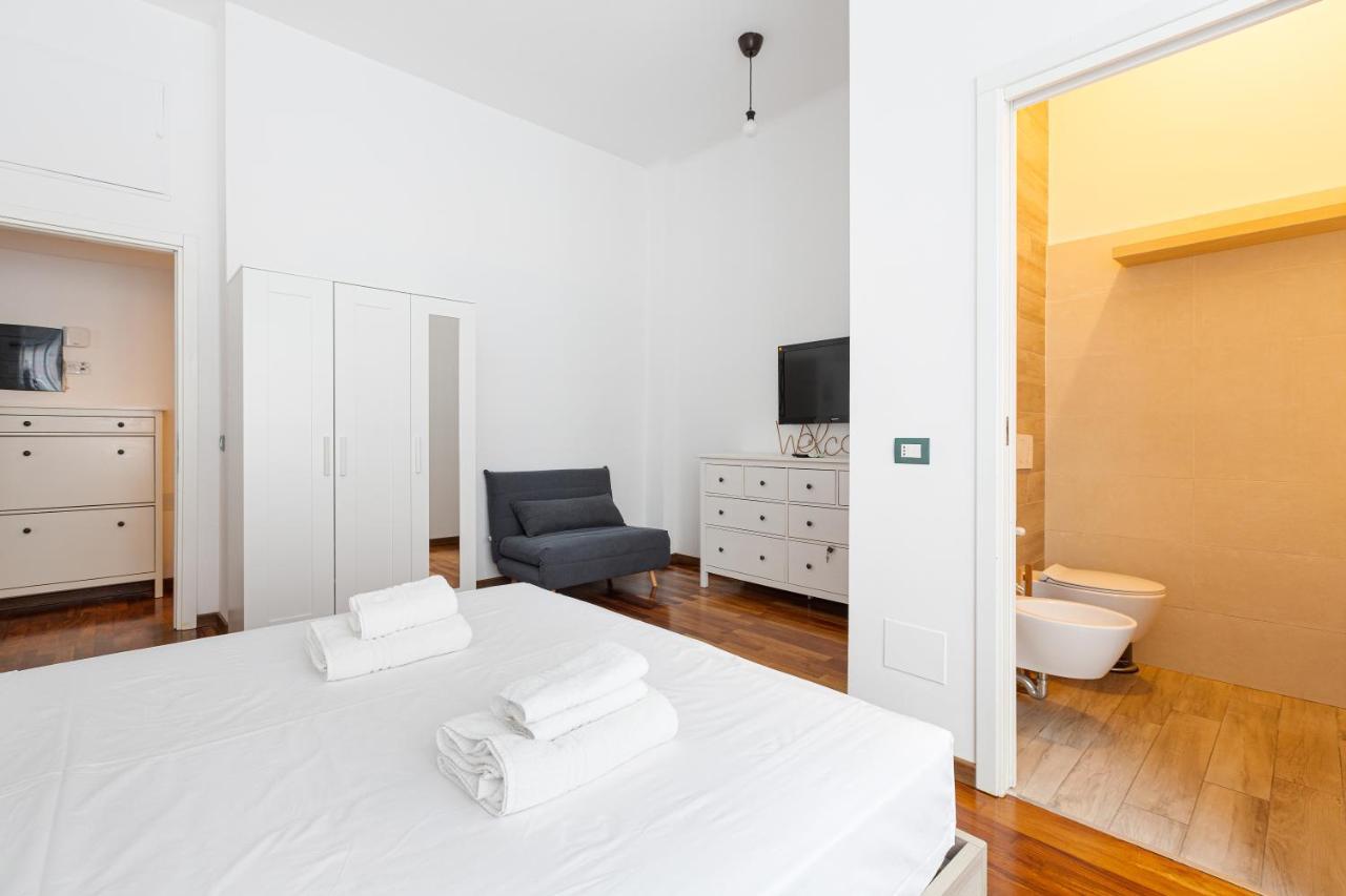Cosy Nearby Piazza Insubria! Book Now! Lejlighed