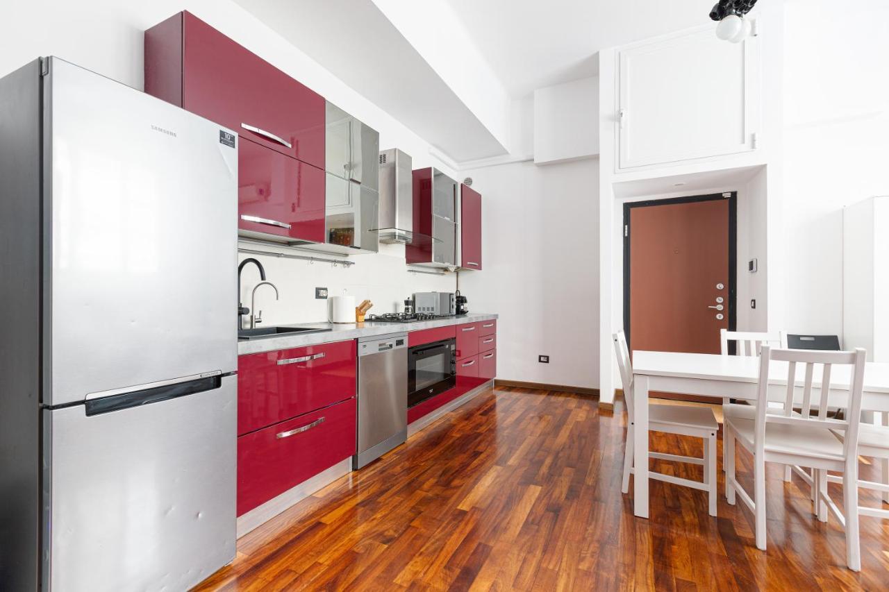 Lejlighed Cosy Nearby Piazza Insubria! Book Now! *